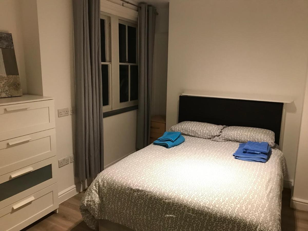 West Kensington 3 Bedroom Apartment Londres Extérieur photo