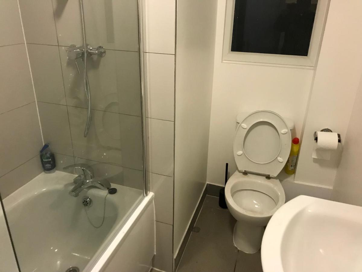 West Kensington 3 Bedroom Apartment Londres Extérieur photo