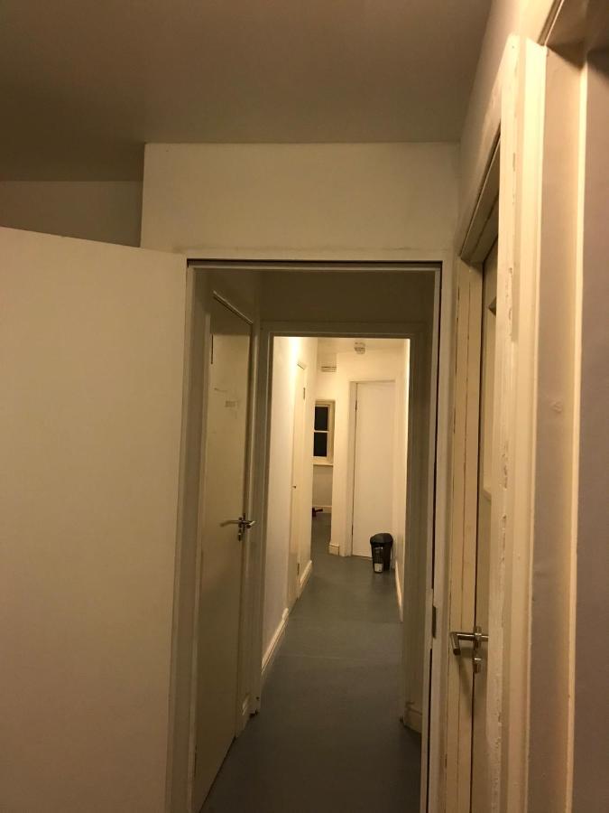 West Kensington 3 Bedroom Apartment Londres Extérieur photo